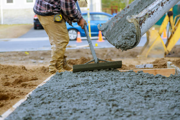 Best Concrete Retaining Walls in Mills, WY
